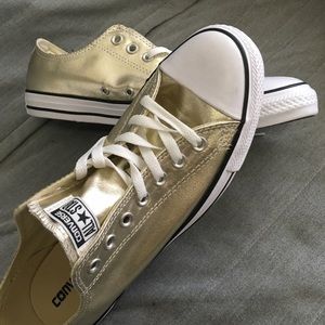 Converse Allstars Gold!!! Unisex Men 10/ Woman 12